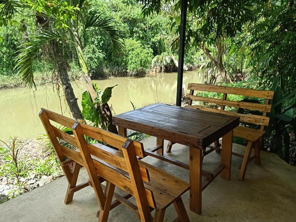 Suankafae Resort สวนกาแฟรีสอร์ท Surat Thani Eksteriør billede